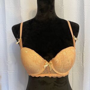 Jessica Simpson bra Size 36C NWOT
